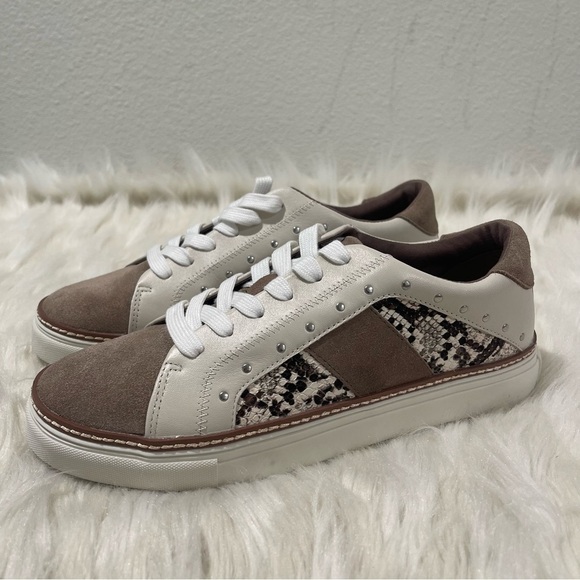 Women’s Crown Vintage Kalinda Tan Shoes Size 9.5 US! - Picture 5 of 8